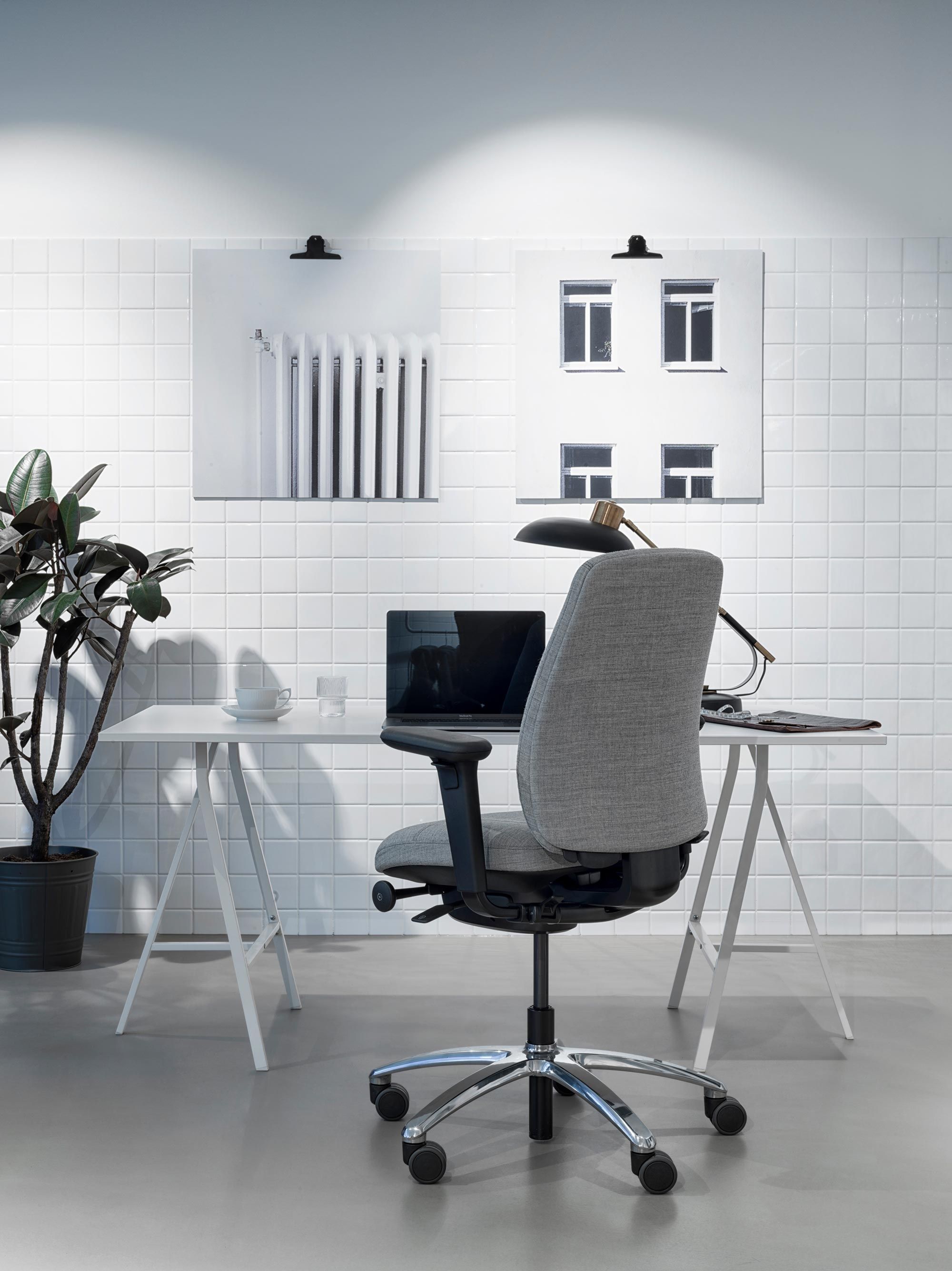 Een selectie van onze ergonomische bureaustoelen en zitoplossingen 1